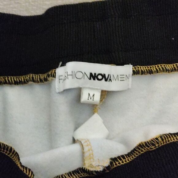 Plaid Fashion Nova Sweatpants - Picture 5 of 9
